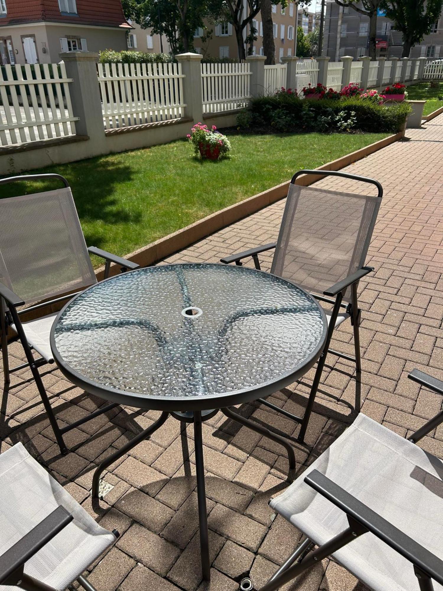 Appartement T3 Tres Calme - Le Bartholdi - Centre De Колмар Екстериор снимка
